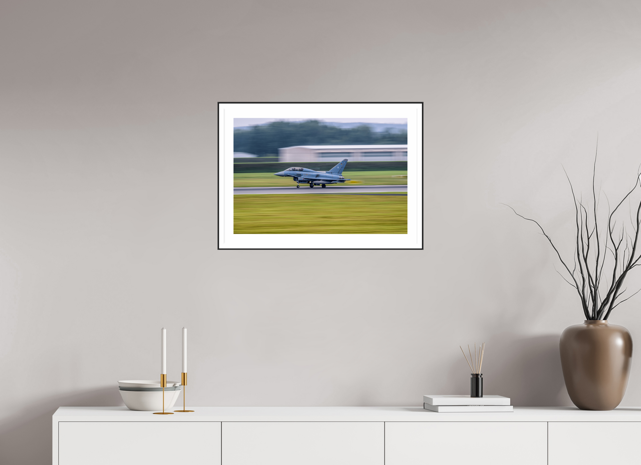 60 x 40 cm, ChromaLuxe HD Metal Print, Aluminium ArtBox, 10 mm Profile Black, Motif border 5cm panning euro fighter